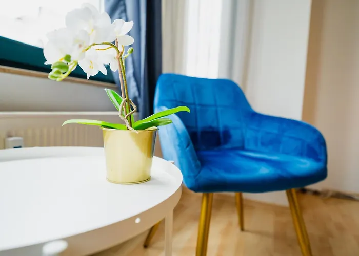 Blue Chili 05 - Charmante 2-zimmer Albauwohnung - 5 Pax - Wifi-netflix * מגדבורג